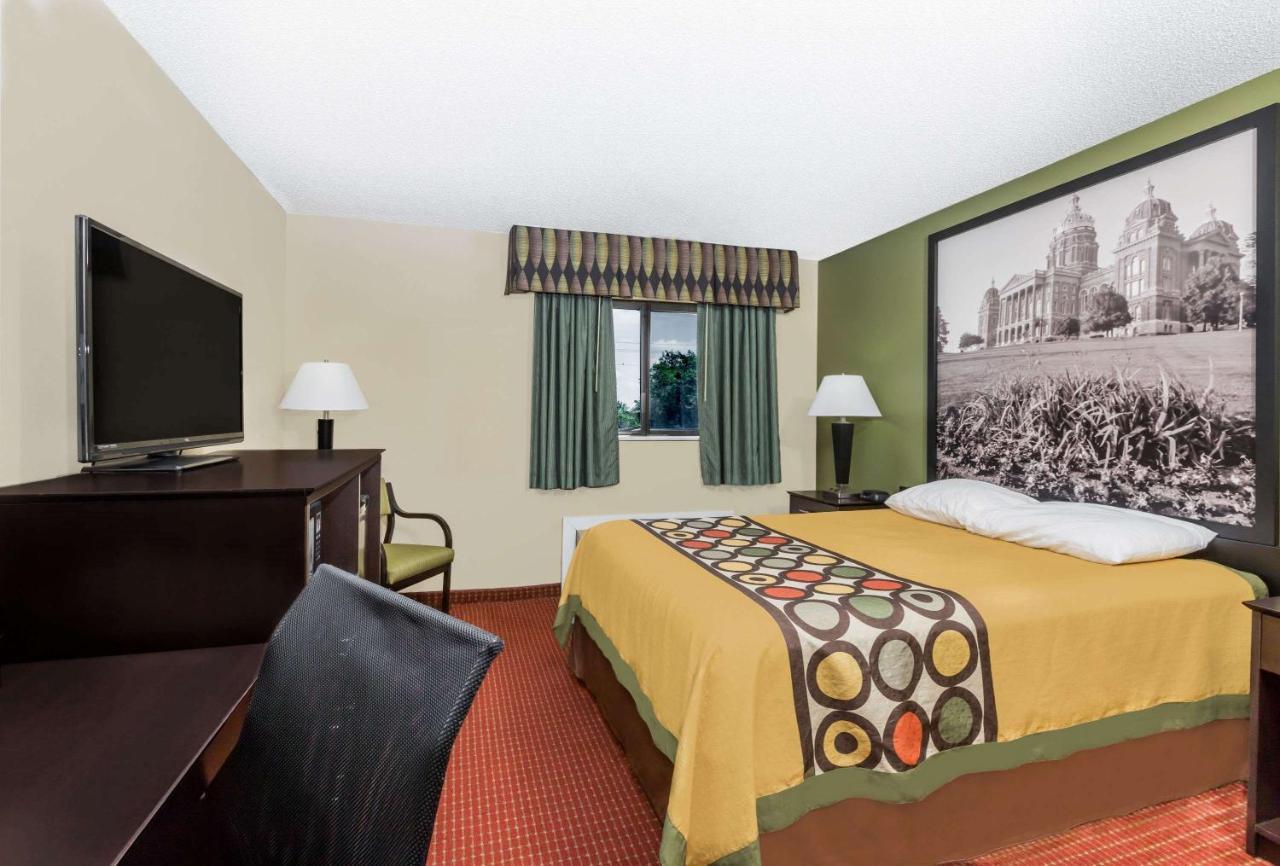 Super 8 By Wyndham Grinnell Ia Dış mekan fotoğraf