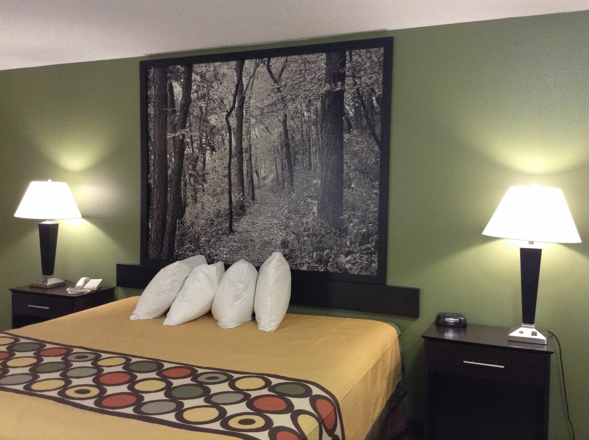 Super 8 By Wyndham Grinnell Ia Dış mekan fotoğraf